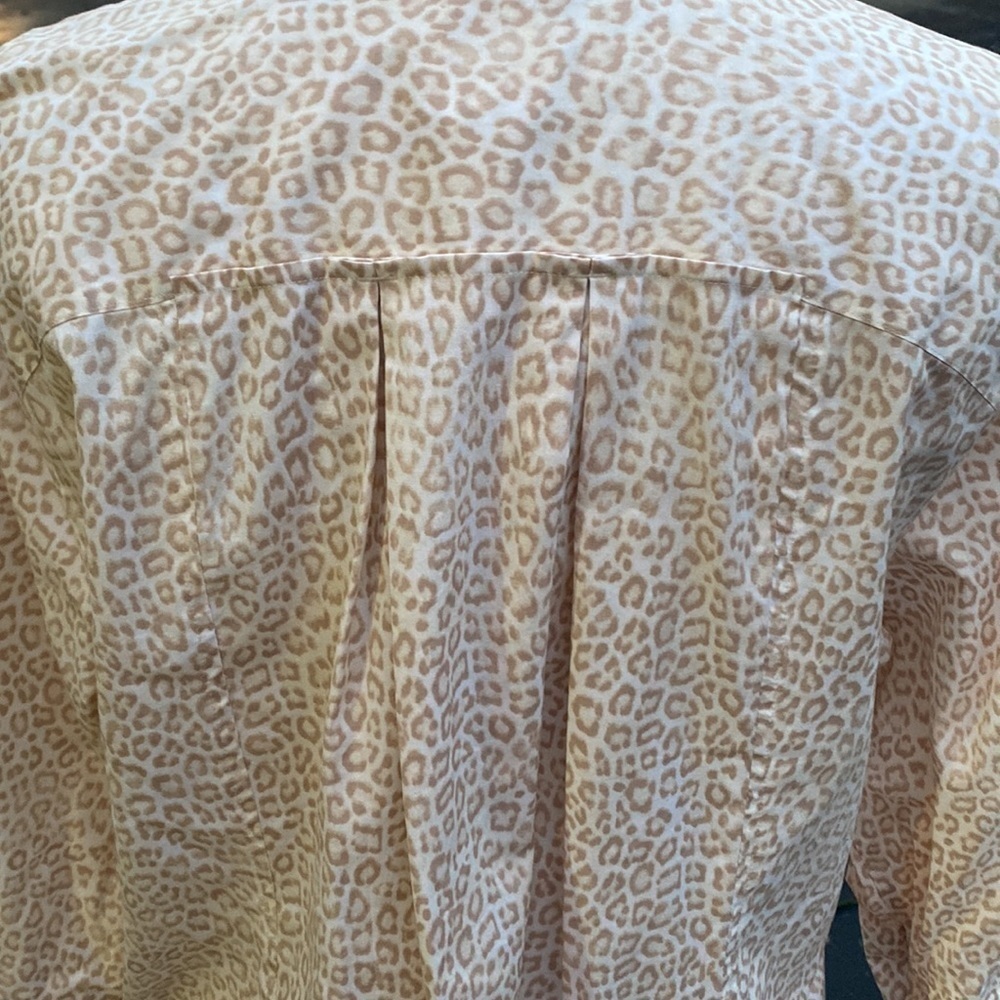 Chico's I Leopard I Button up I Blouse I Size: 3 - Picture 5 of 11
